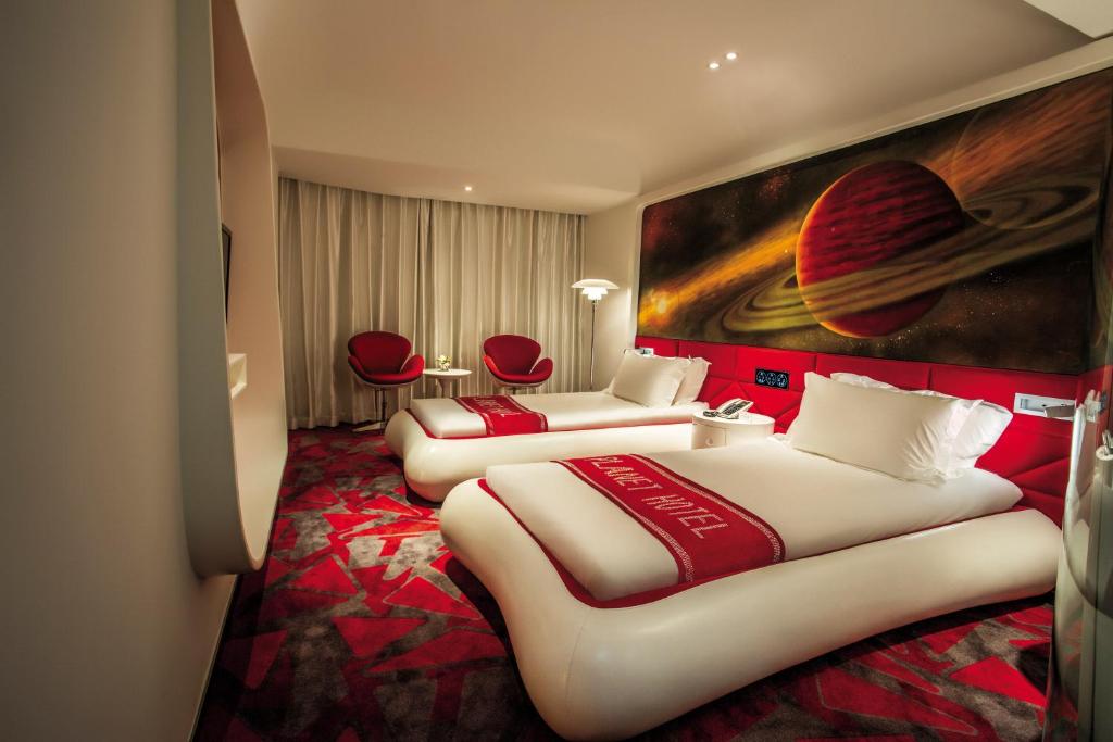 Двухместный (Стандартный двухместный номер с 2 отдельными кроватями), Guangzhou Planet Hotel