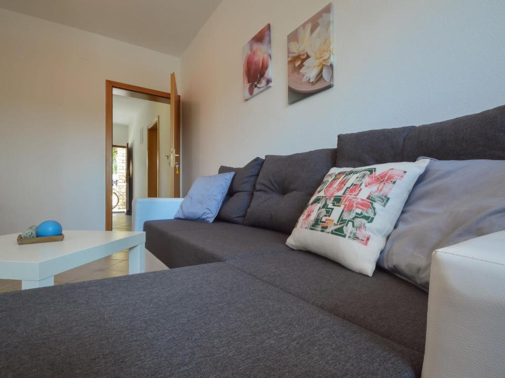 Apartment Mara-2 by Interhome photo 3