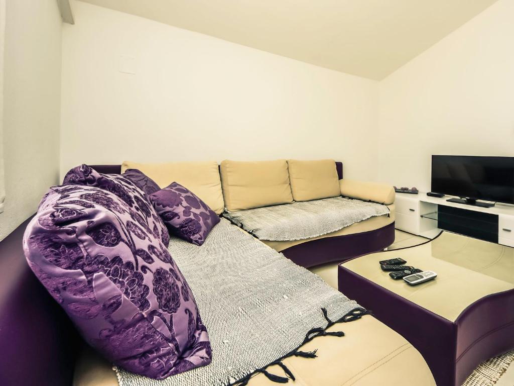 Apartment Mirjana-1 by Interhome photo 2