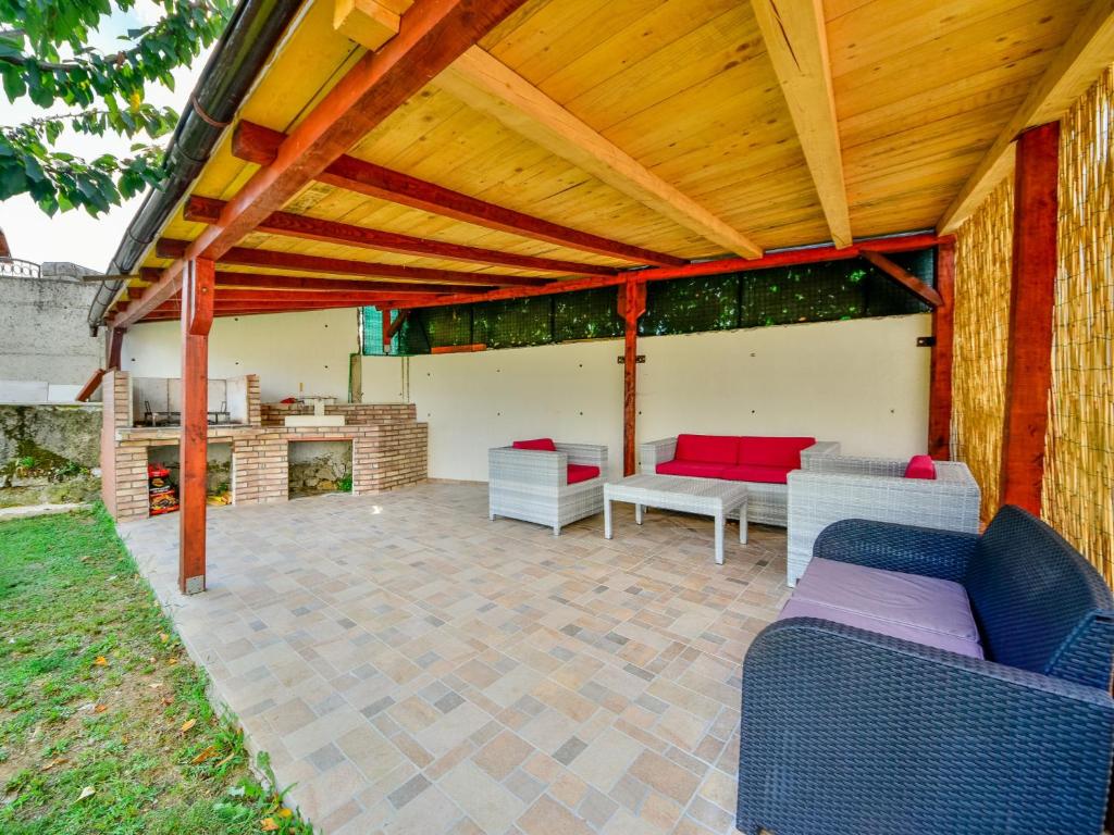 Holiday Home Lana 1 by Interhome photo 1