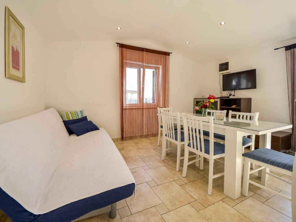 Apartment Angelina-2 by Interhome photo 1