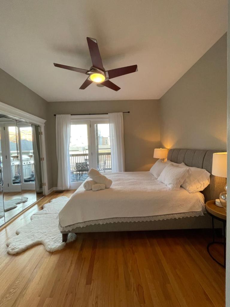 Amazing 3BR 3 BA Property in Chicago image