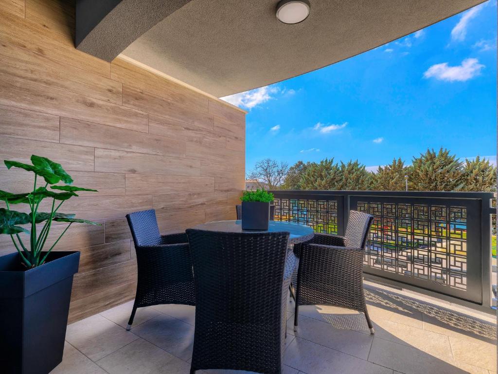 Apartment Wing 77 by Interhome photo 2