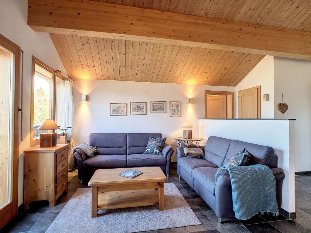 Chalet Le Dahu by Interhome photo 1
