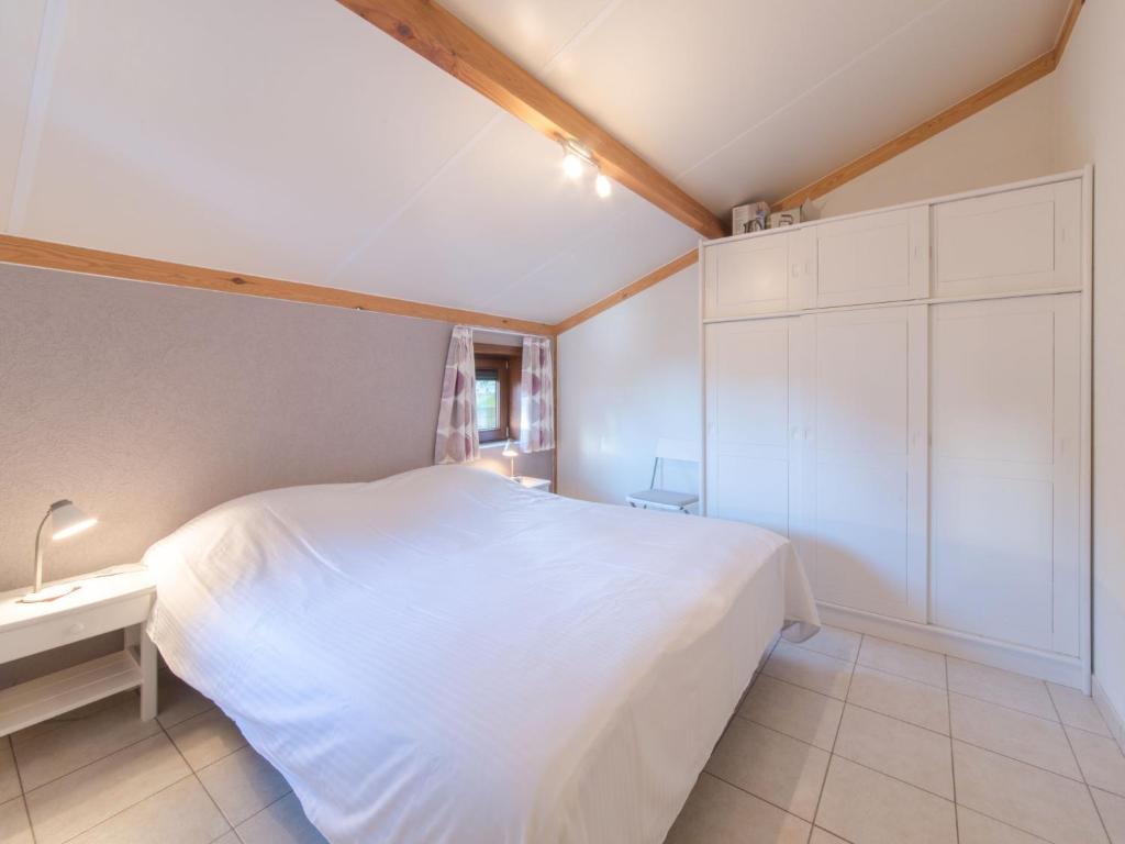 Holiday Home Vissershuisje Nova with parking by Interhome photo 4