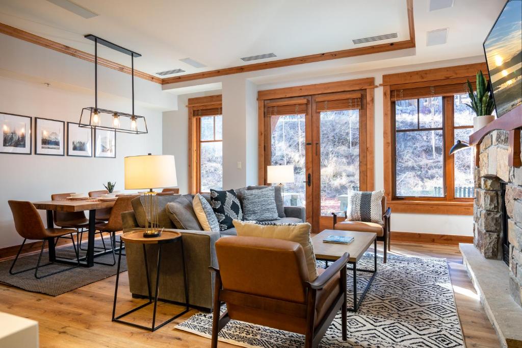 NEW LISTING! Luxury Northstar Village Residence - Big Horn 210 image