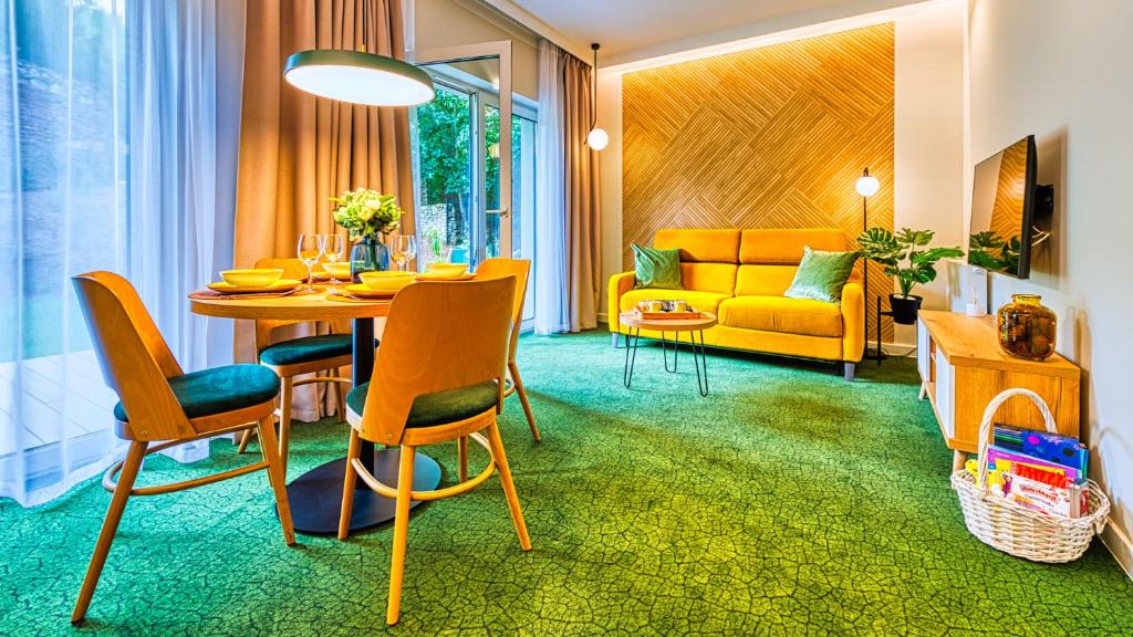 Apartamenty VIP Centrum - Wczasowa 17 by Royal Aparts photo 1