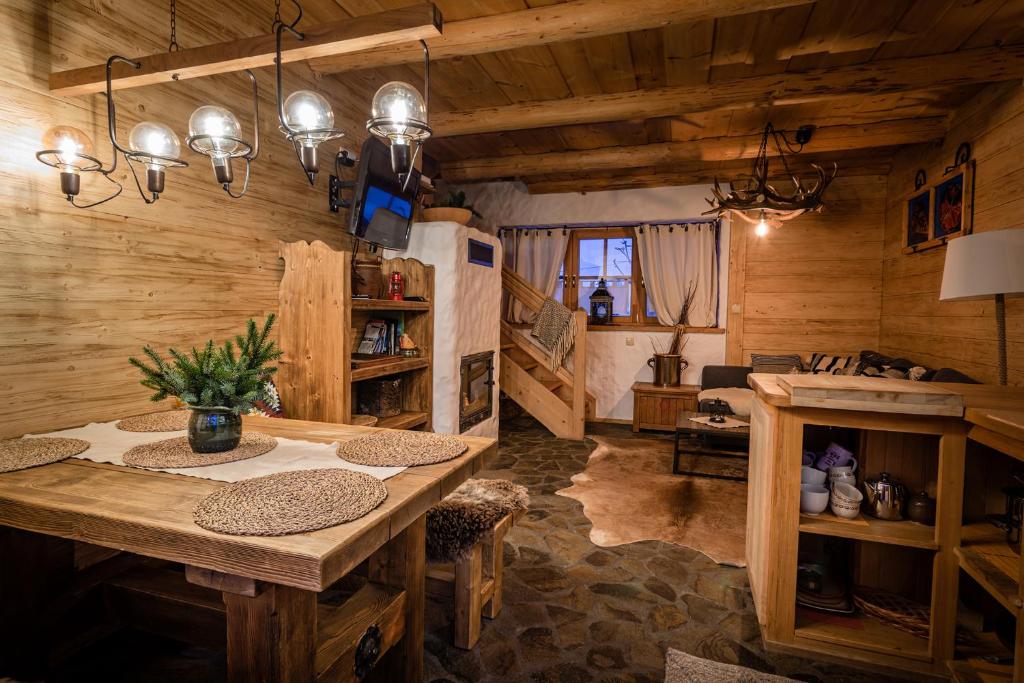 Wantula Mountain Shelter photo 3