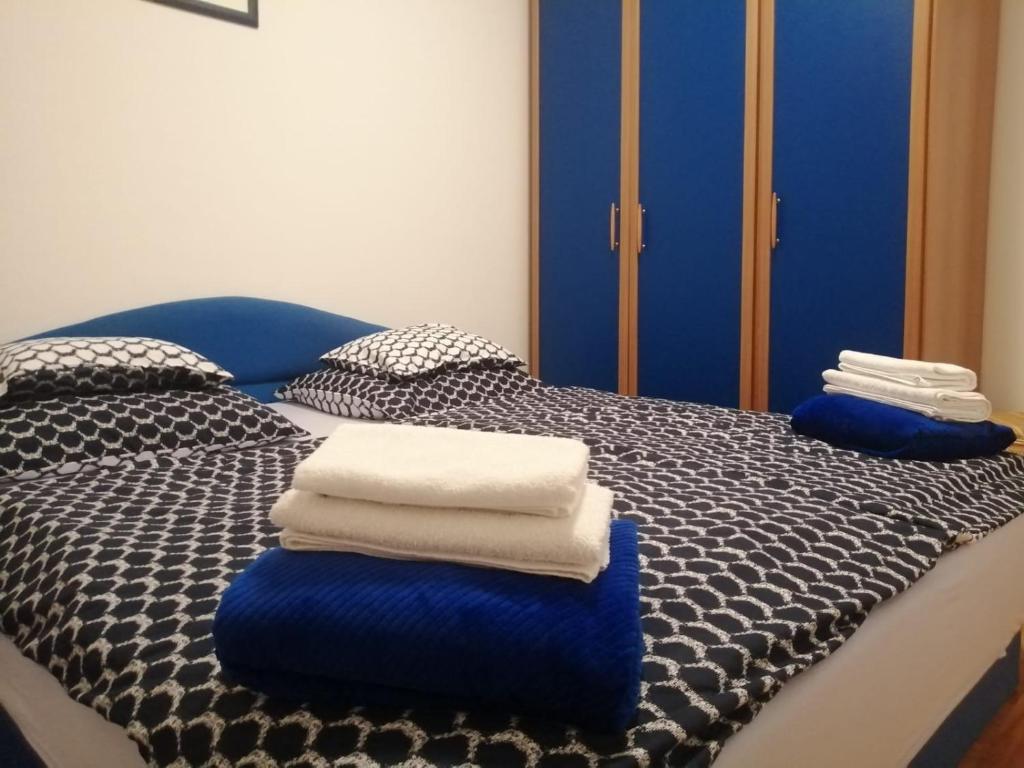 Happy home photo 2