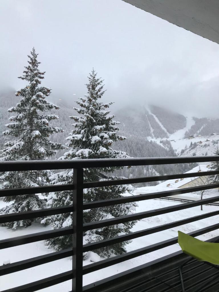 Superbe 2 pcs cabine terrasse vue féérique pistes et montagnes photo 4