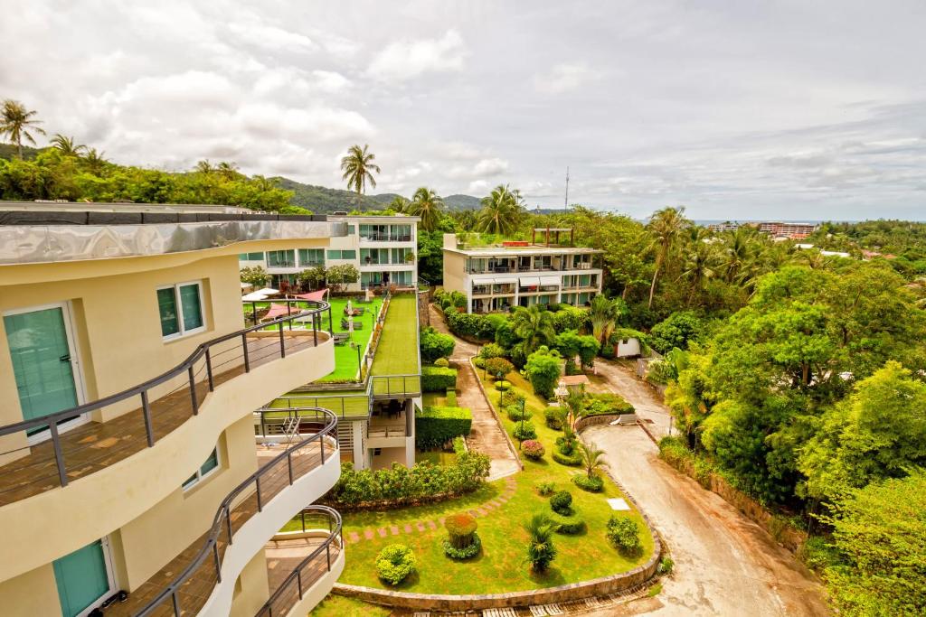 KARON BUTTERFLY KATA HILL CONDO By THE SEA photo 3