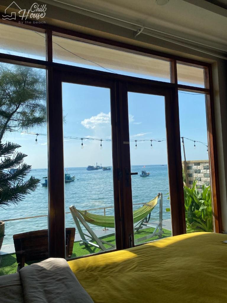 CHILL HOUSE by the beach