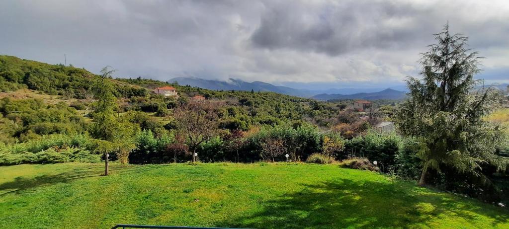 Country Home Giannaras photo 3