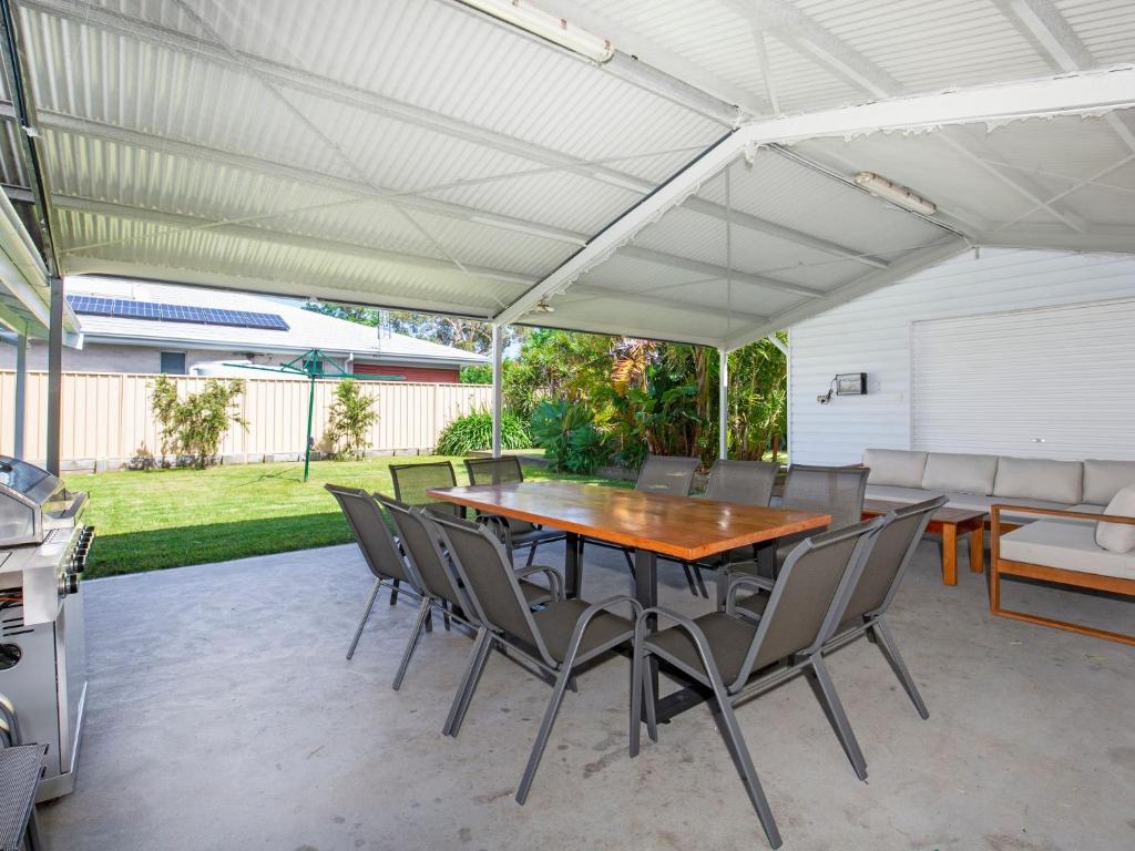 Fintry Beach House Pet Friendly 5 Mins Walk to Beach photo 2
