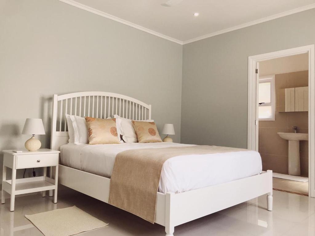 Panorama Guesthouse Apartments Beau Vallon Beach photo 2