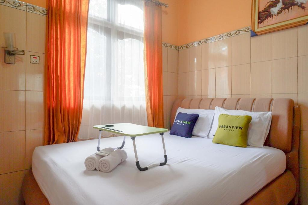 Urbanview Hotel Anugrah Kendal by RedDoorz photo 1