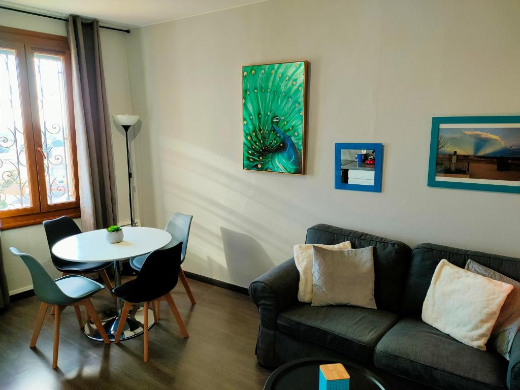 Au Remp'Arts Room Type - One-Bedroom Apartment
