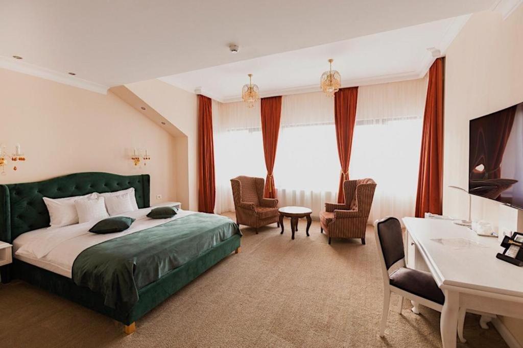 4Cardinal's Hotel Boutique photo 4