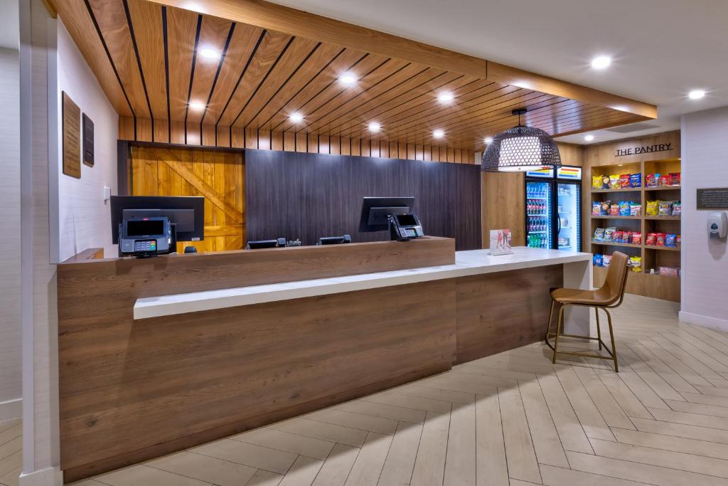Staybridge Suites Pittsburgh Airport, an IHG Hotel photo 2