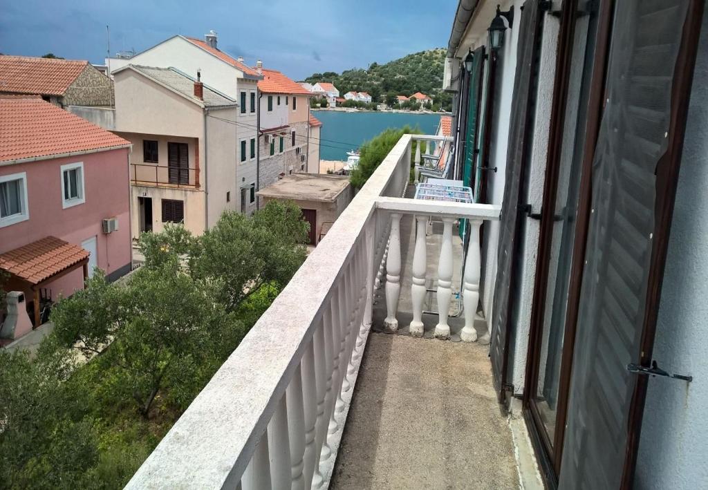 Apartment Drago - 50 m from sea photo 2