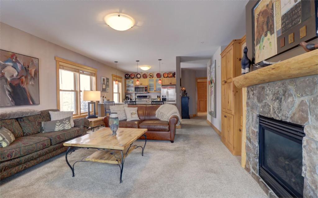 CS331 Copper Springs 3Br 3Ba condo photo 4