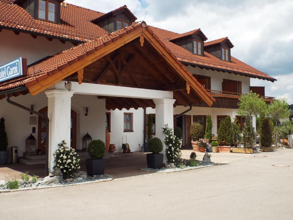 Hotel Isartaler Hof photo 3