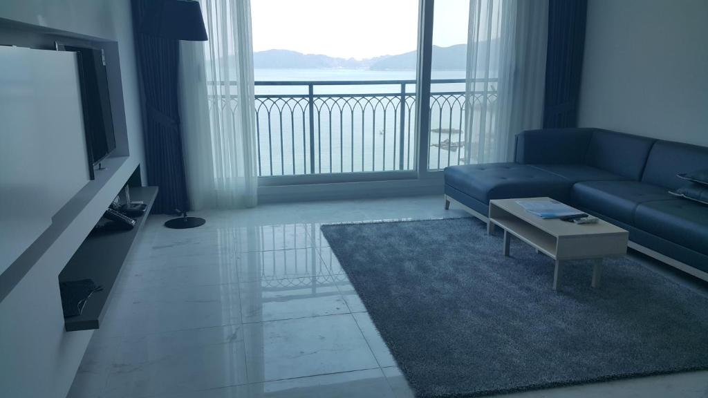 Ocean View photo 2