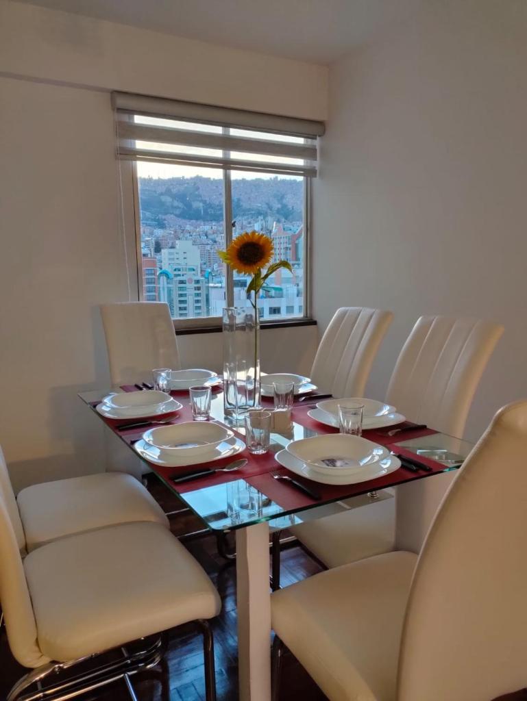 Apartamento Céntrico, Privado, Iluminado, Soleado, Av Arce photo 1