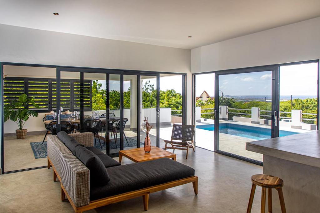 Casa Jade Vista - New modern house with private pool photo 1