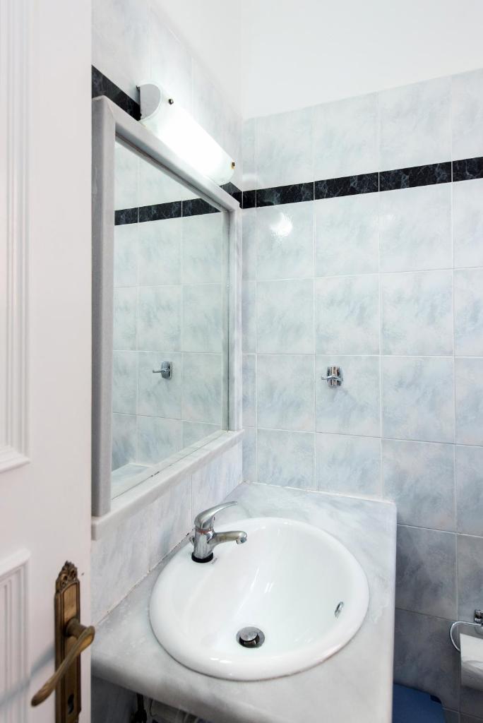 Eriva Hotel photo 2