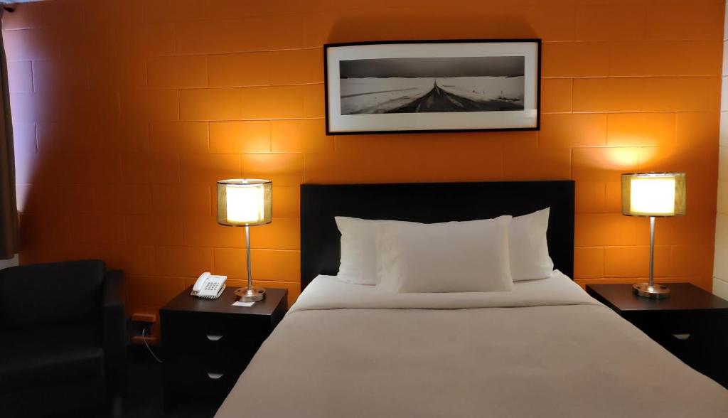 Roadking Inns Motel photo 3