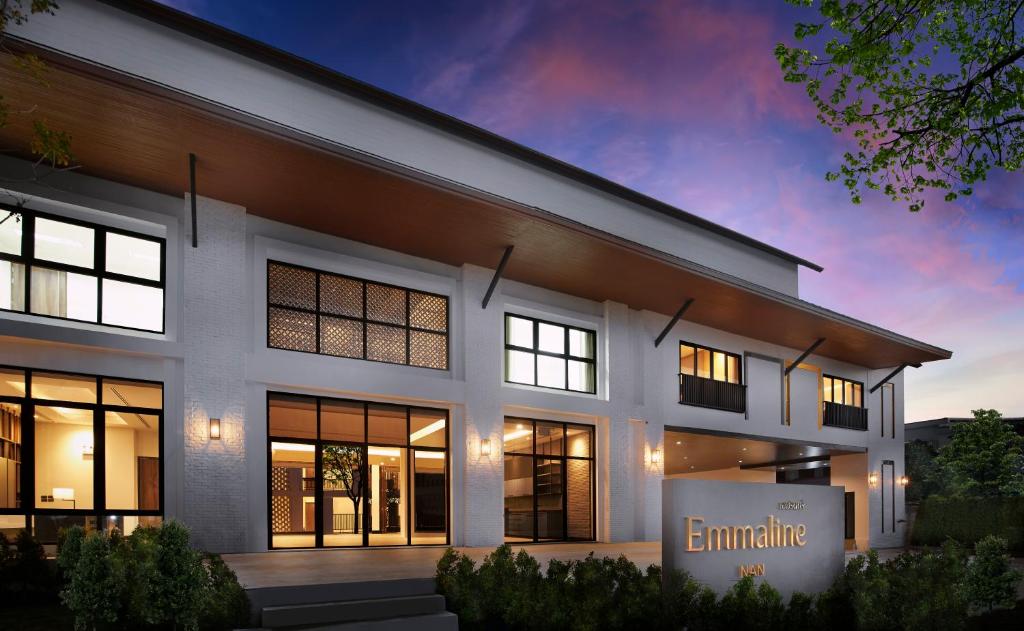 Emmaline Hotel Nan photo 1