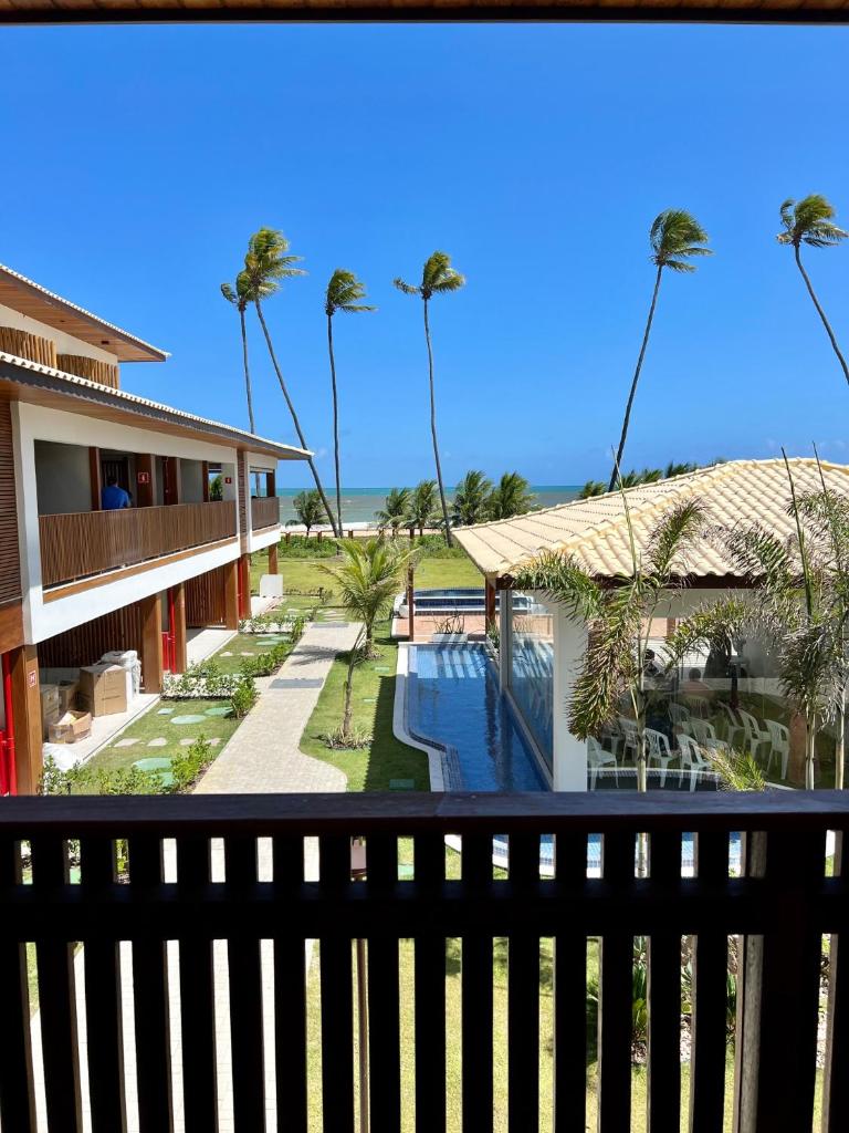 Apto novo Imperia Lounge pé-na-areia Itacimirim