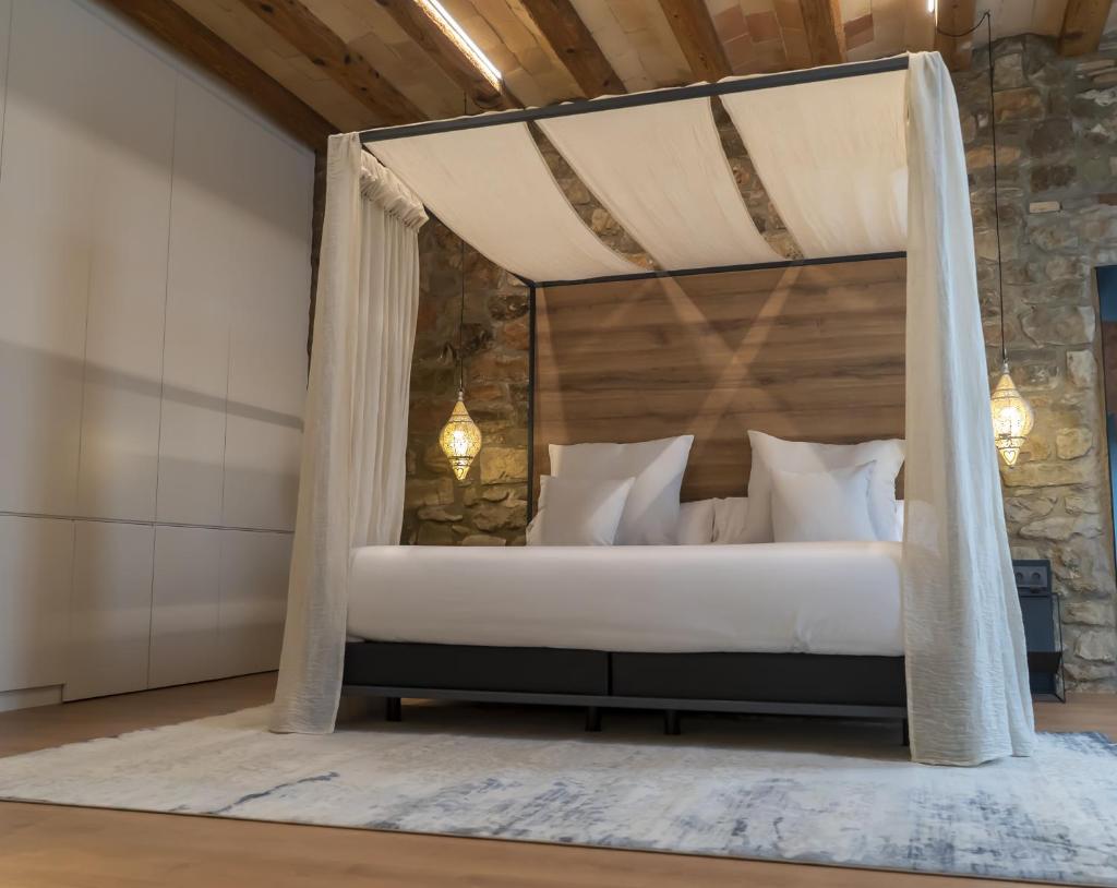 Les Quingles Room Type - Deluxe Suite with Spa Bath