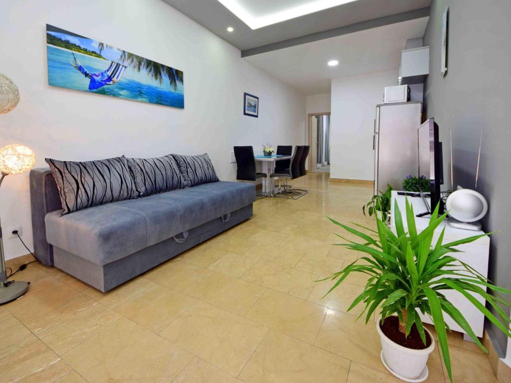 Apartment Niko 2 by Interhome photo 2