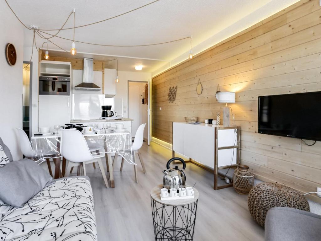 Apartment Lunik Orion-46 by Interhome