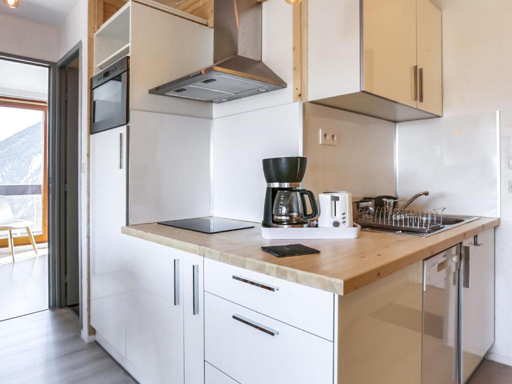 Apartment Lunik Orion-46 by Interhome photo 2
