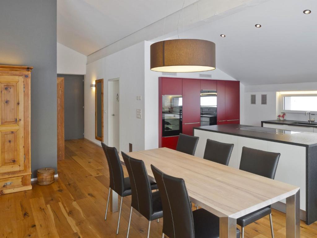 Apartment Sera Lodge- Wohnung Bietschhorn by Interhome photo 2