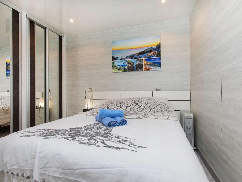 Apartment Apt Naranja by Interhome photo 4