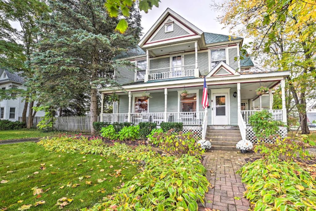 Historic Gaylord Home in Heart of Downtown! photo 2