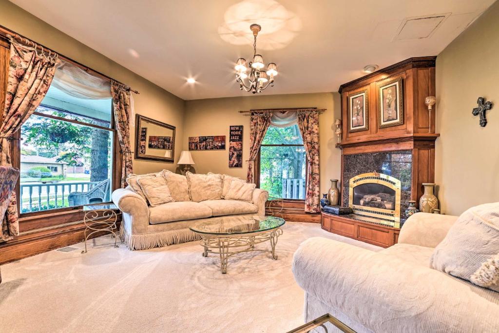 Historic Gaylord Home in Heart of Downtown! photo 3
