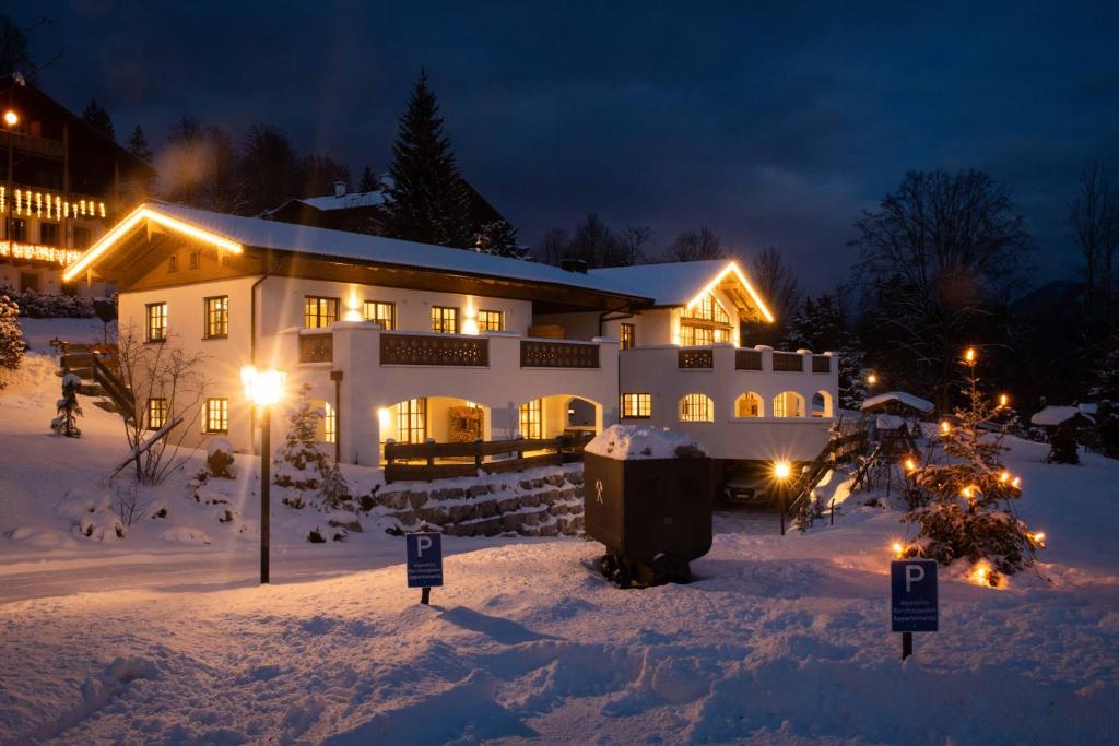Alpenvilla Berchtesgaden Appartements photo 1