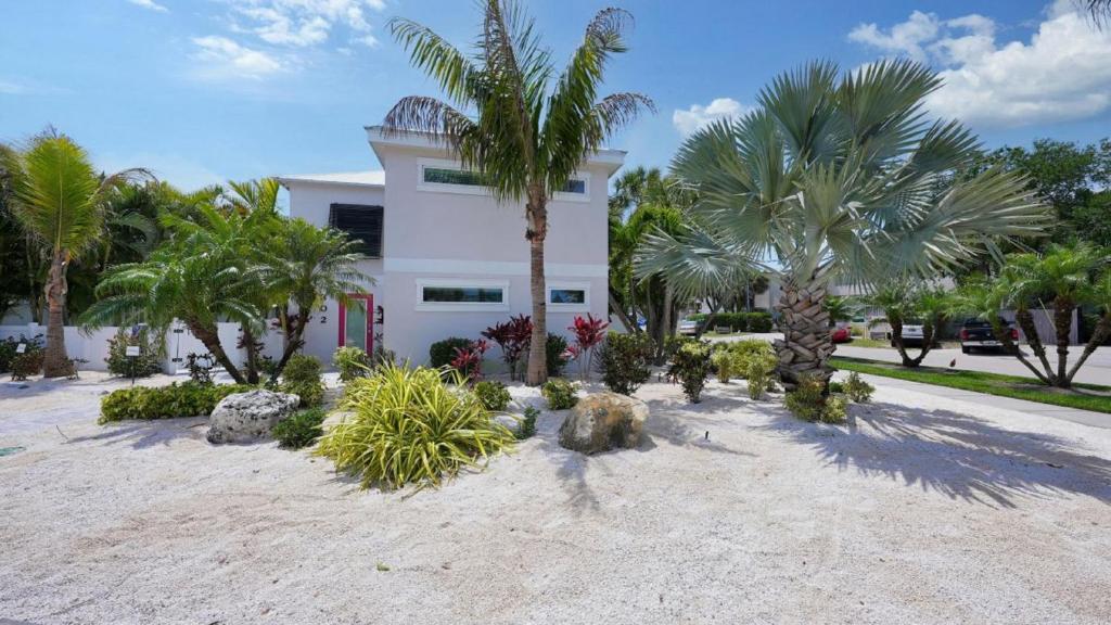 Canal Lower-Gorgeous 3 bed 3 bath near SK Village photo 1