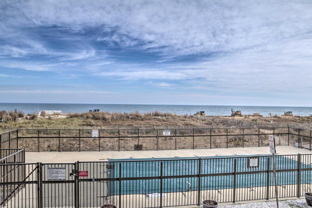 Ocean City Condo with Balcony - Steps to Beach! photo 2