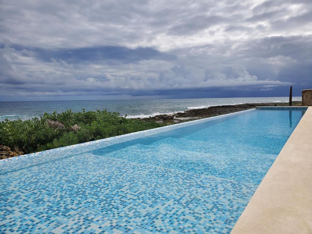 Riviera Maya Luxury Oceanfront Condo photo 4