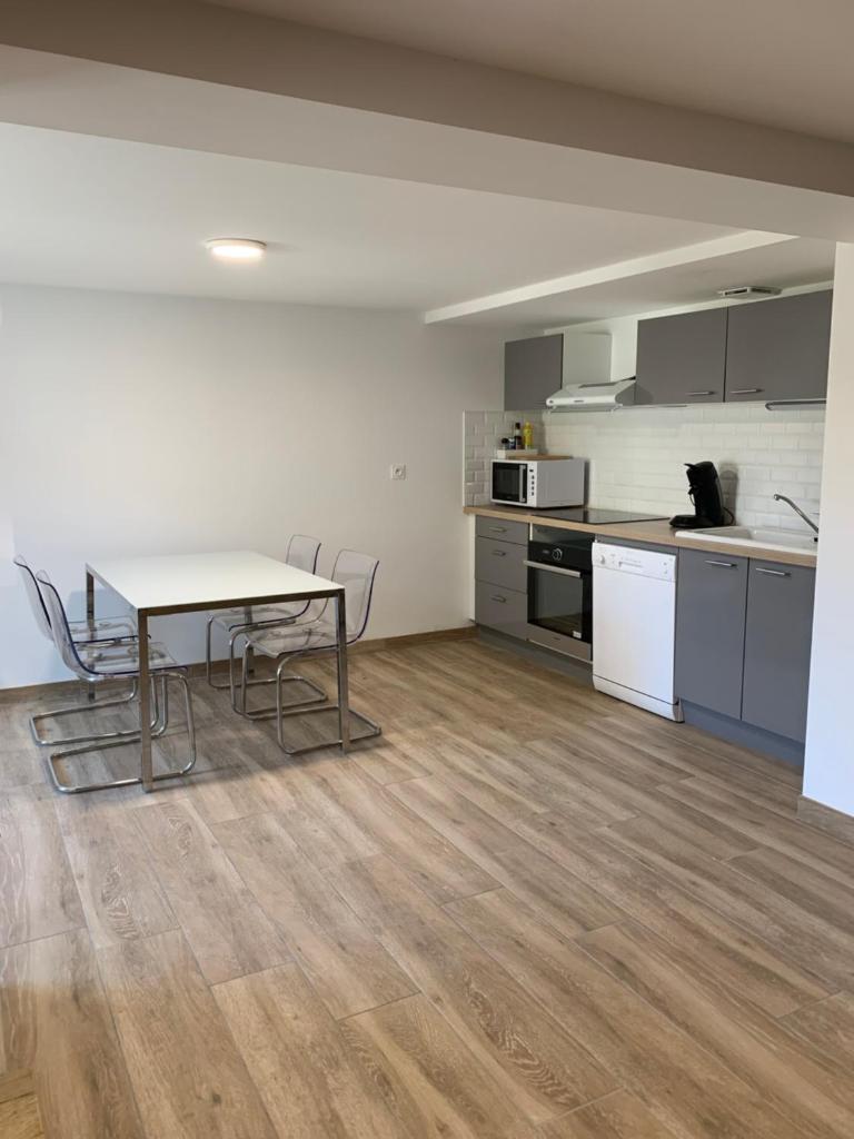 Appartement, centre ville AIGUILLON photo 1