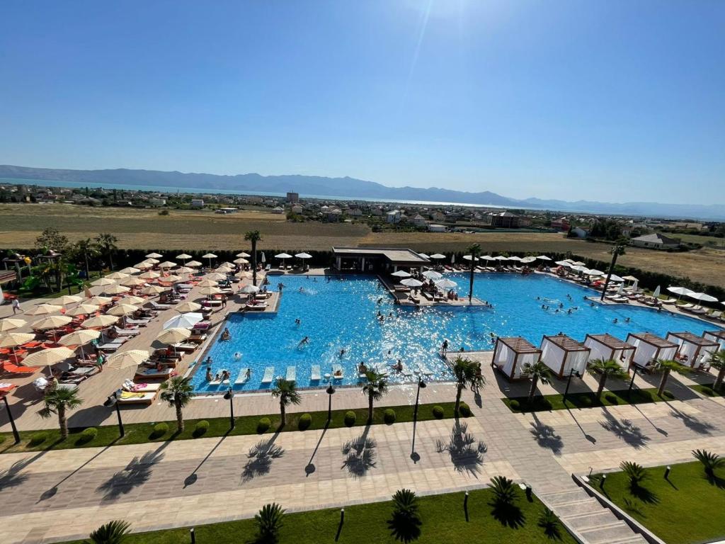 Deluxe Resort and SPA photo 2