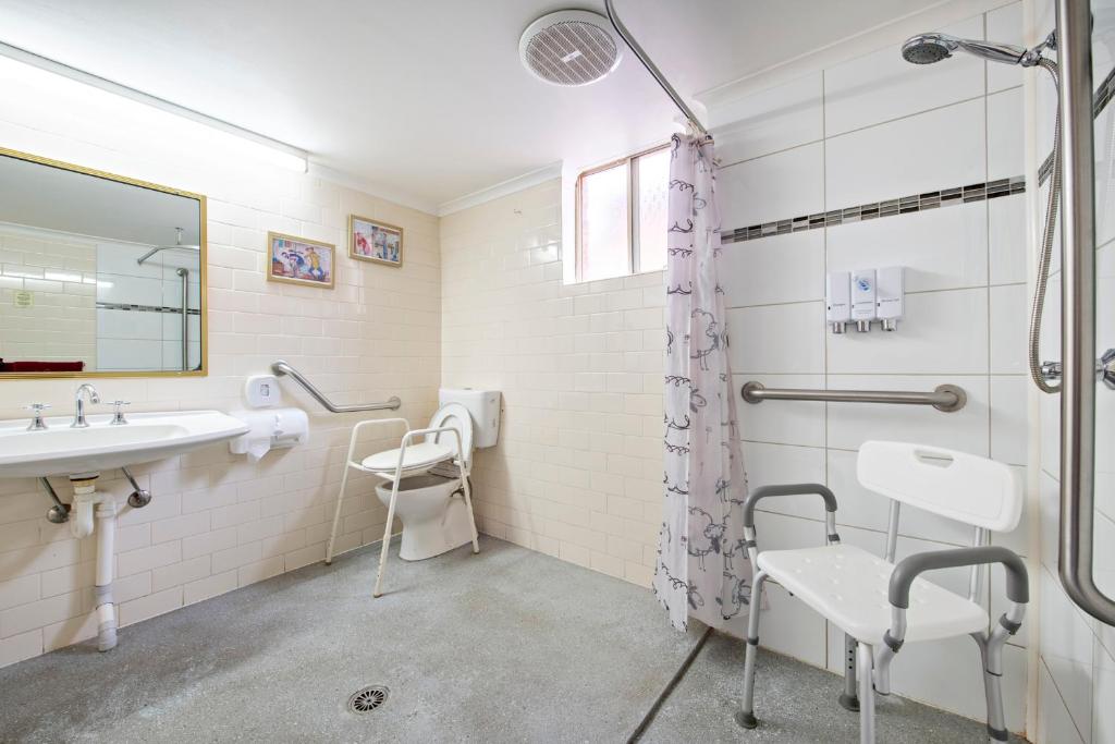 Shearing Shed Motor Inn photo 1