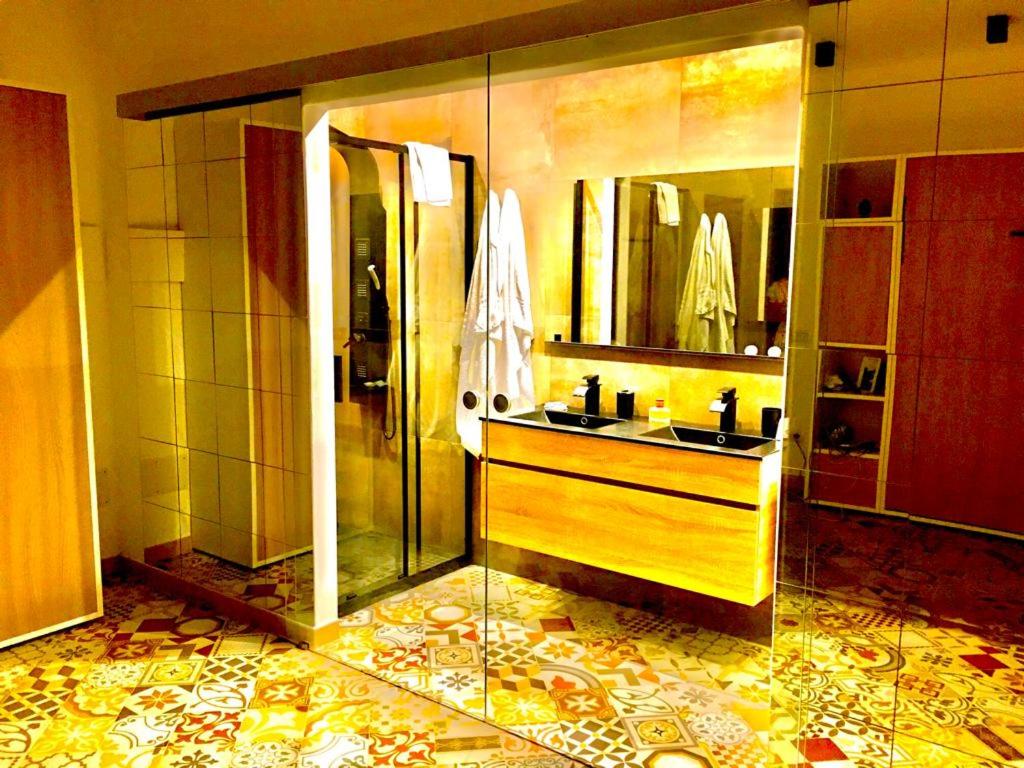 Apartment Suite residence al porto Vulcano photo 4