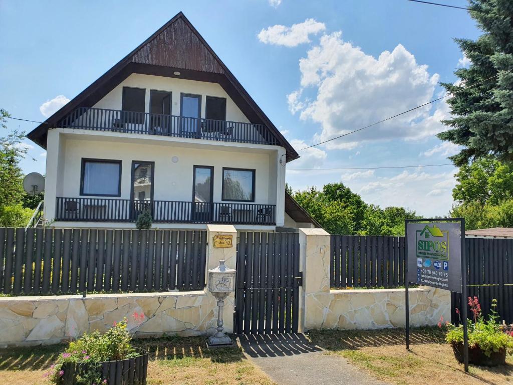 Sipos Vendég és Apartmanház photo 2